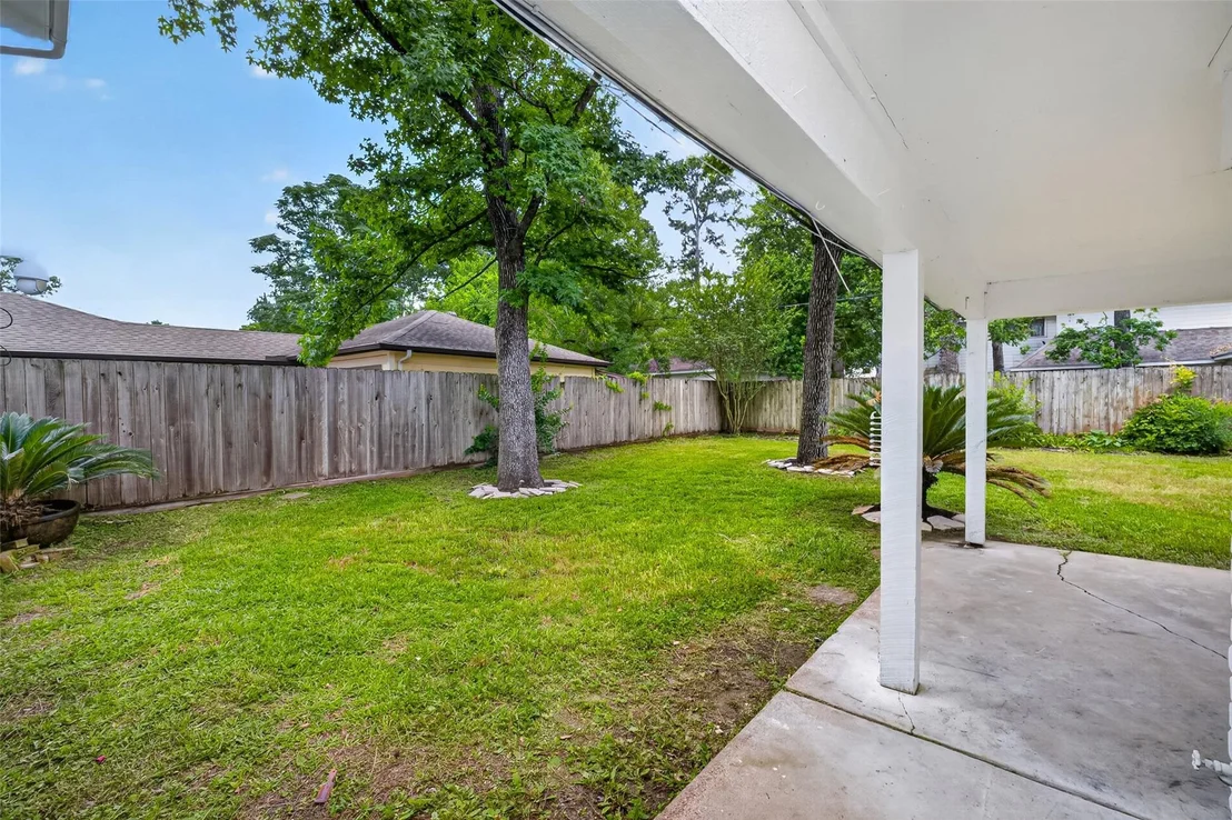 Photo of 1123 Suwanee Lane
