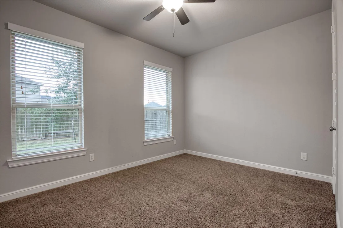 Photo of 6919 Red Oak Drive