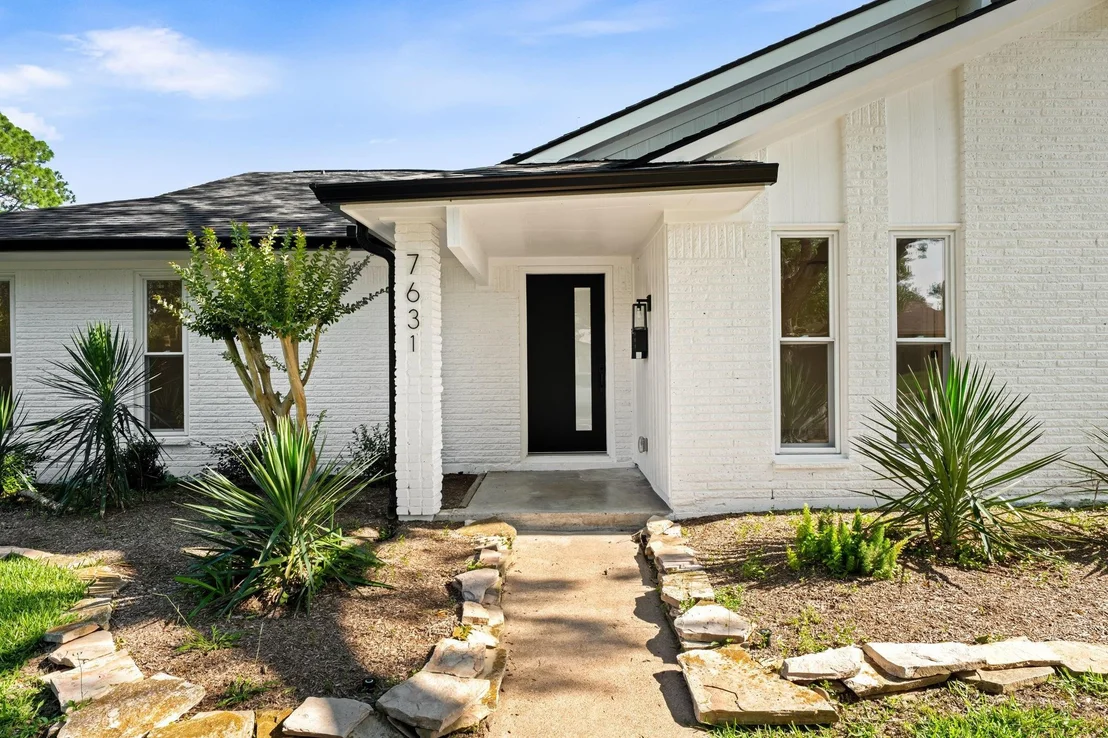 Photo of 7631 Westwind Lane