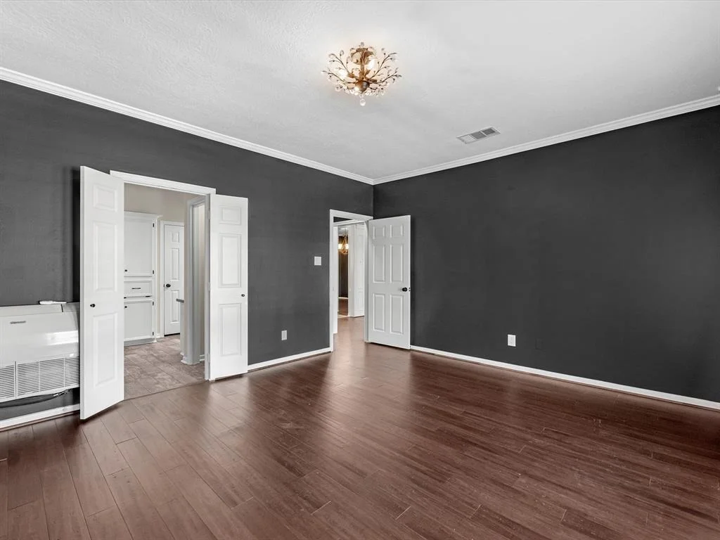 Photo of 5831 Mountain View Drive