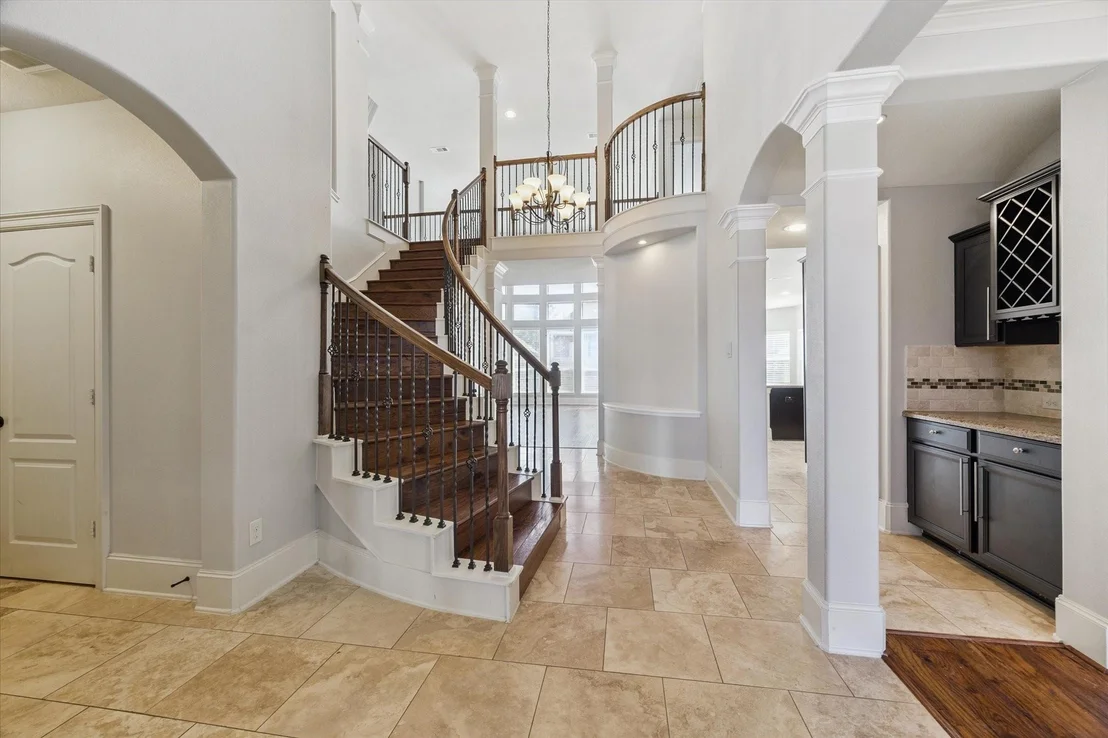 Photo of 27423 Sunrise Ranch Lane