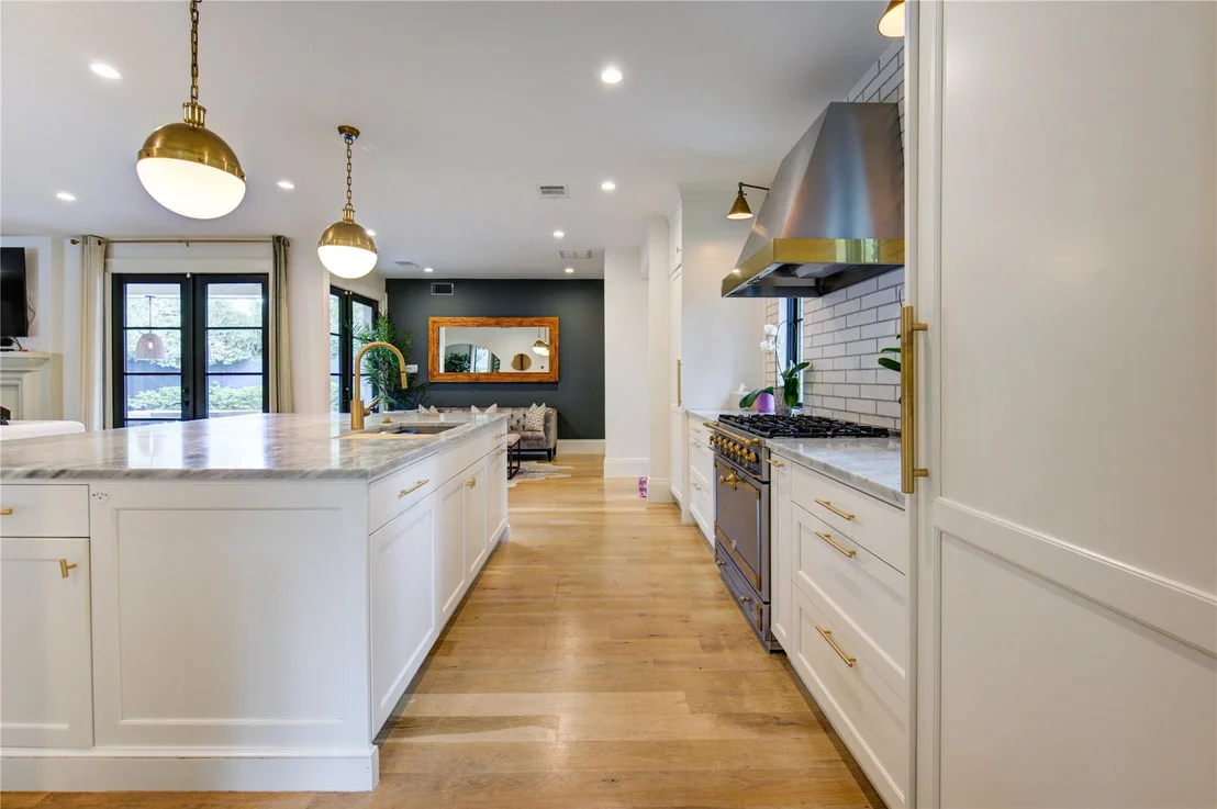 Photo of 1002 Daria Drive