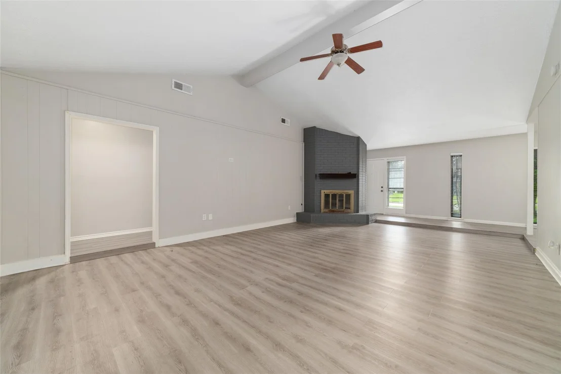 Photo of 23303 Canyon Lake Drive