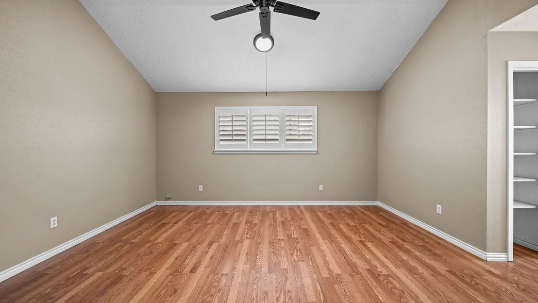 Photo of 1342 Padstow Lane