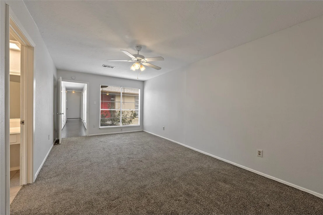 Photo of 11331 Rousseau Drive