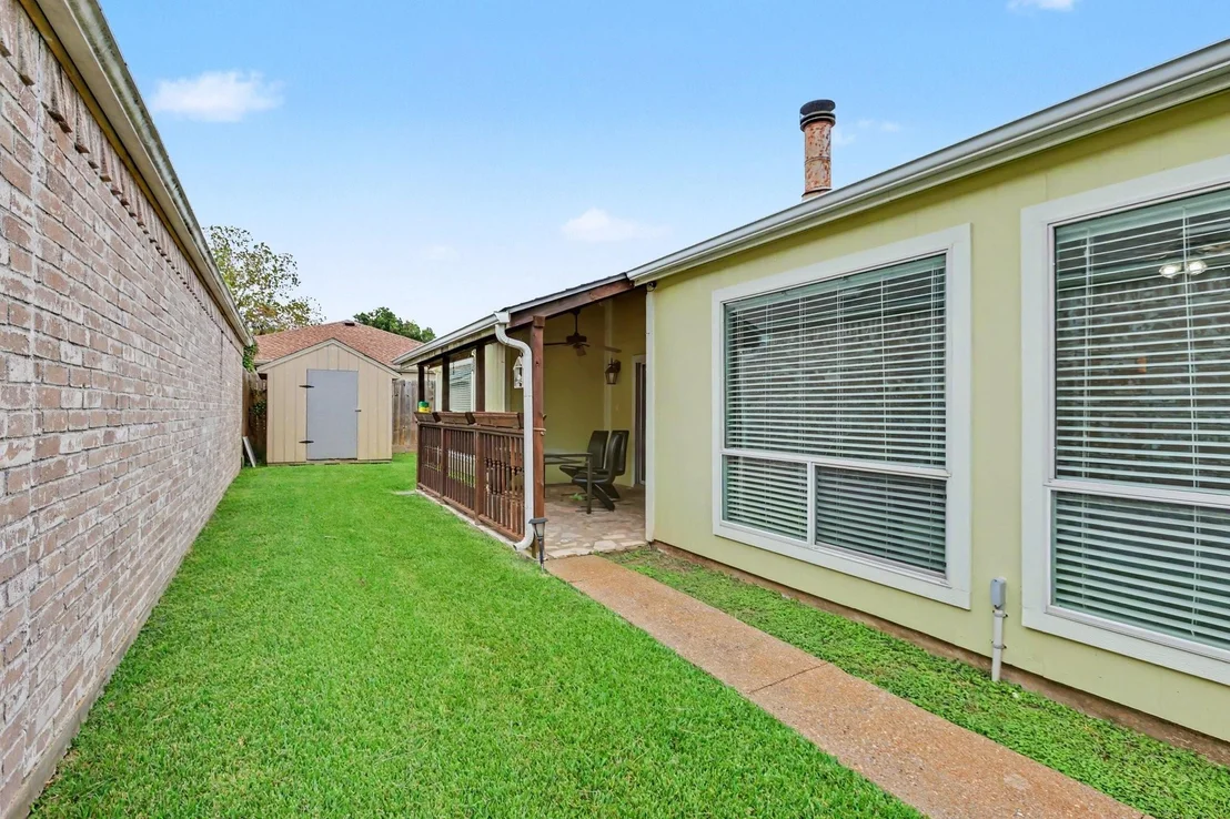 Photo of 16147 New Field Drive