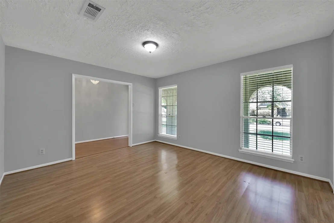 Photo of 27121 Wells Lane