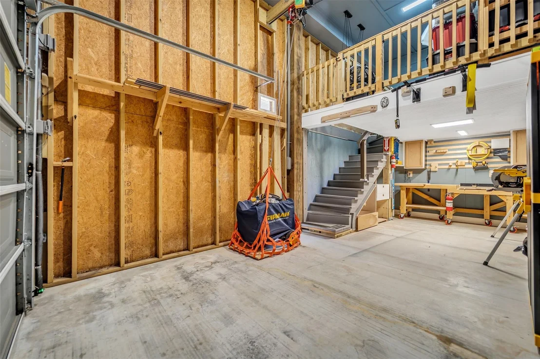 Photo of 1094 Cedar Lane