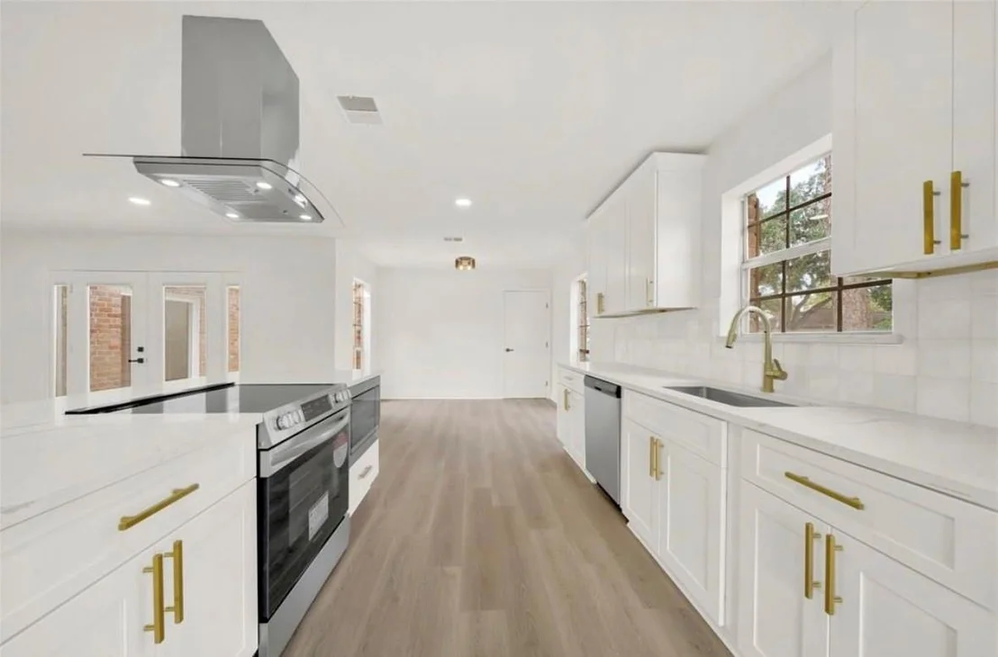 Photo of 13902 Wickersham Lane