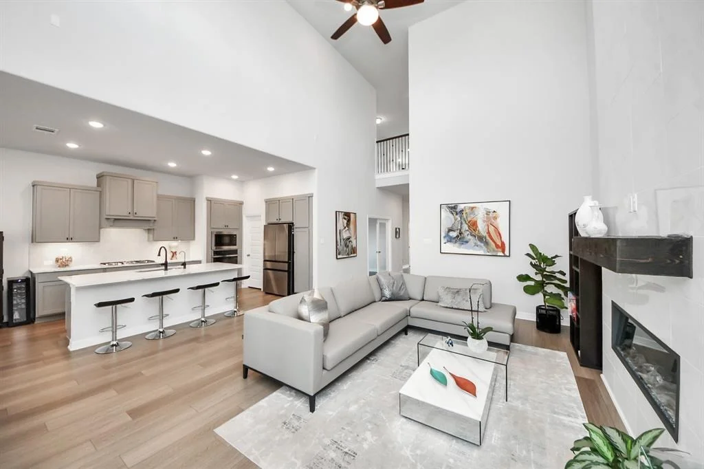 Photo of 9403 Cedros Valley Drive