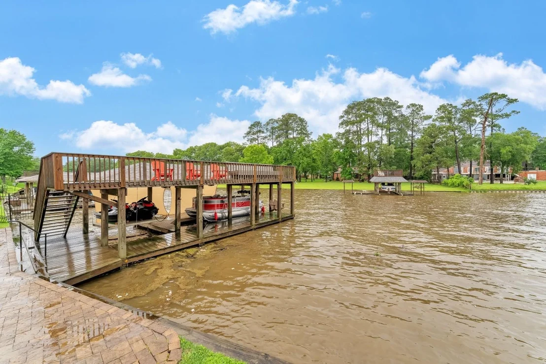 Photo of 8311 Shoregrove Drive