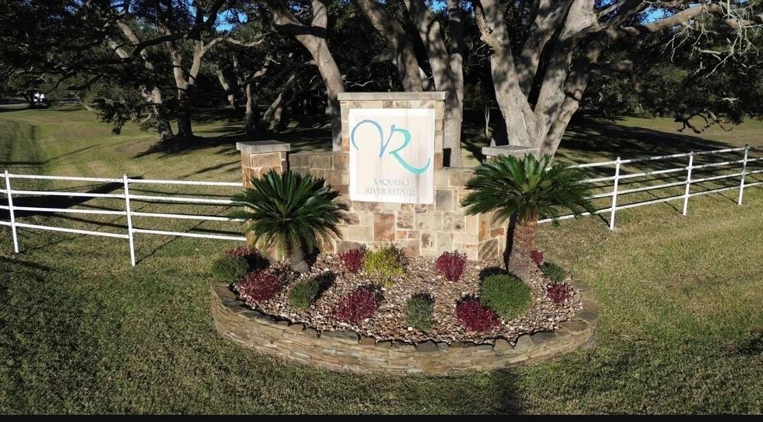 Photo of 13 Center Tree Drive