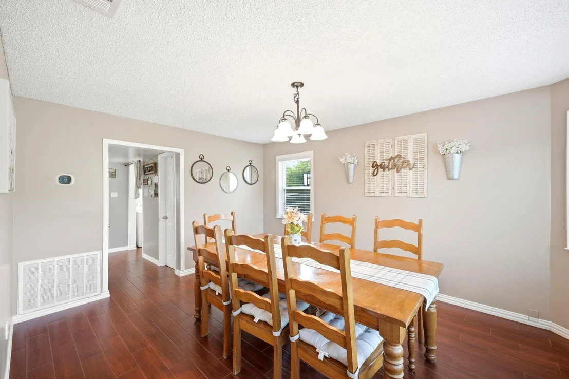 Photo of 133 Meadow View Boulevard