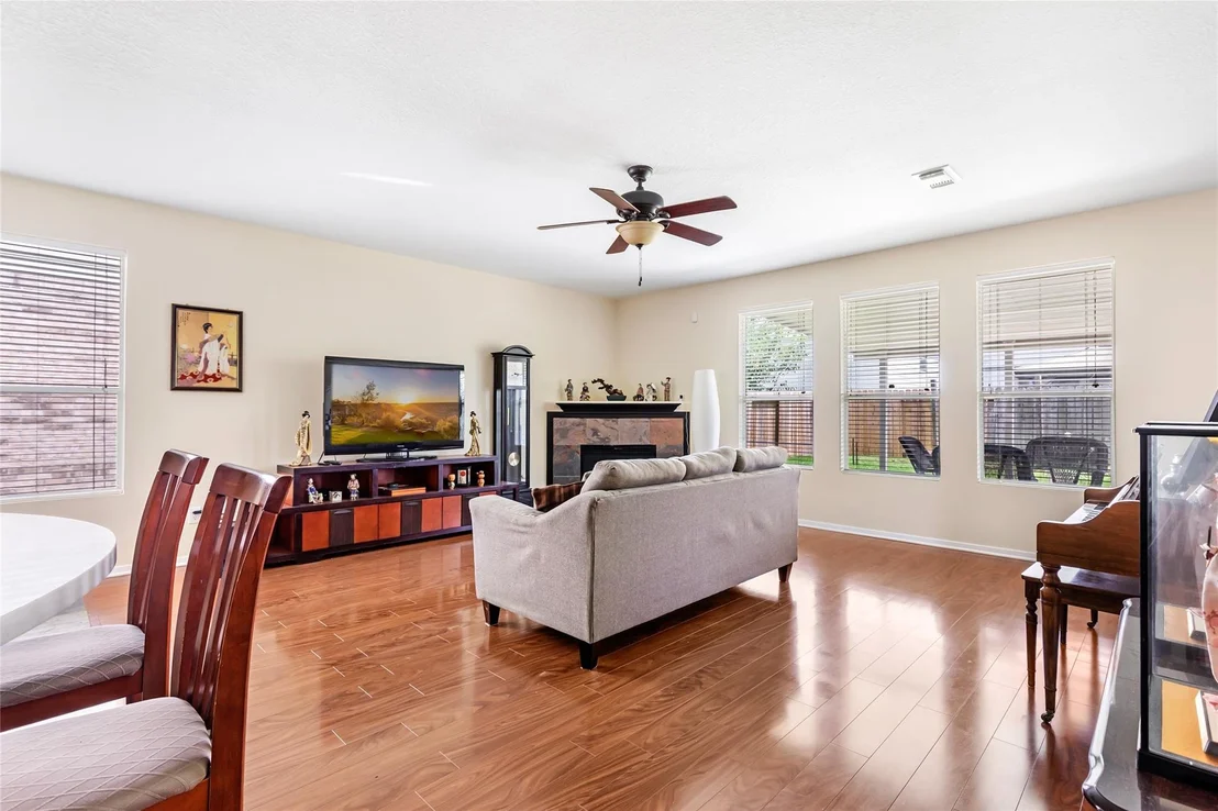 Photo of 12122 Landsdown Ridge Way