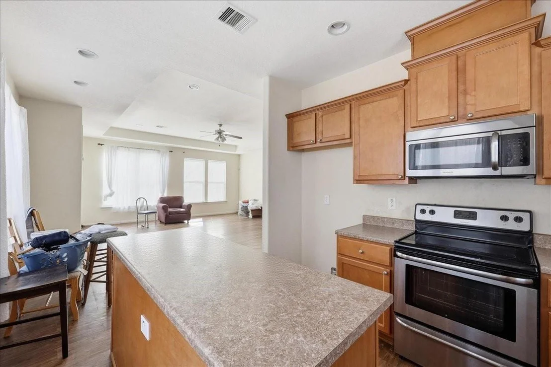 Photo of 3565 West Avenue