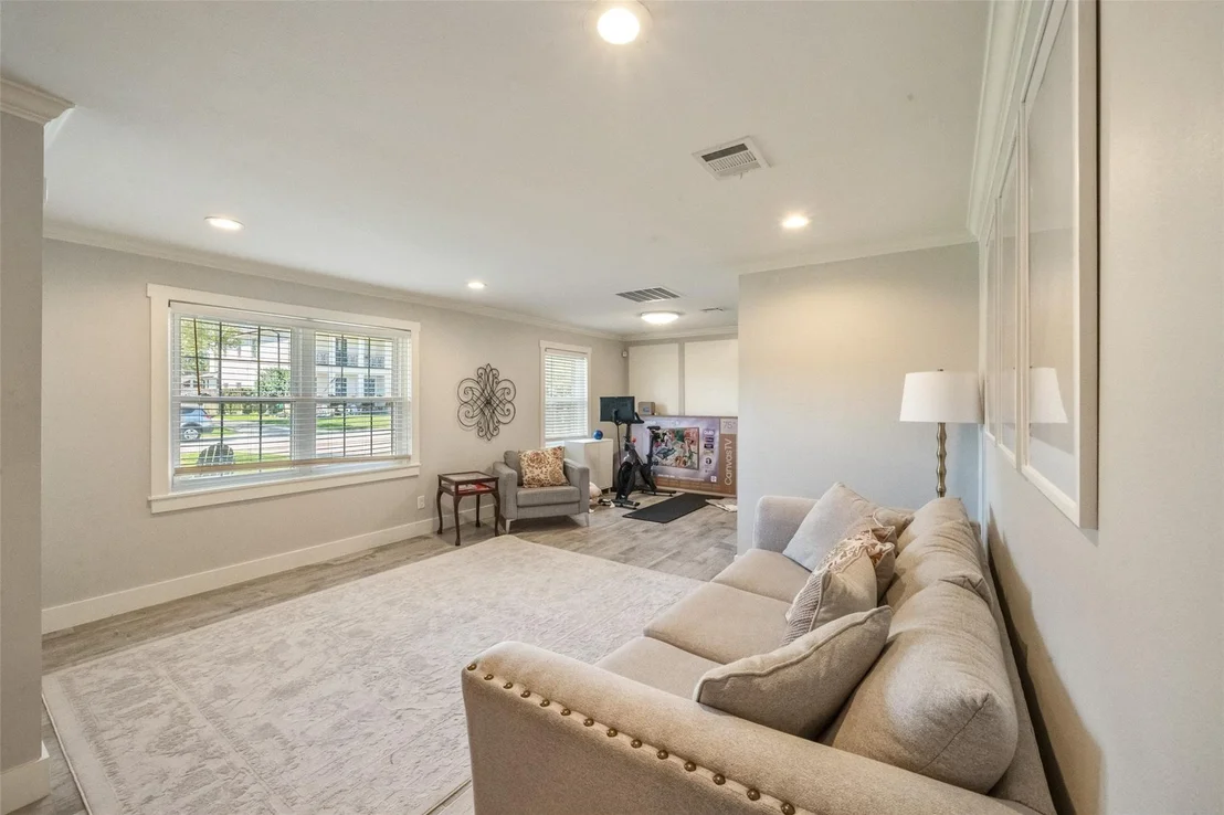 Photo of 8710 Burkhart Road