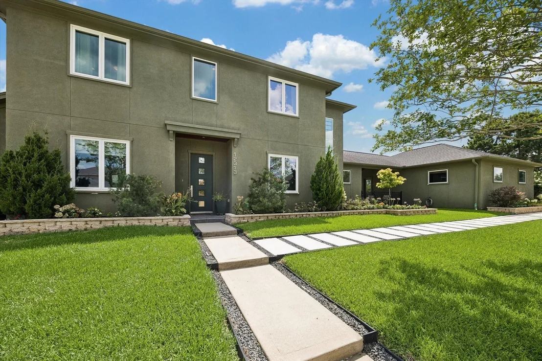 Photo of 12313 White Oak Pointe