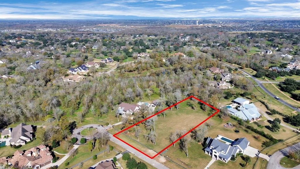 Photo of 5010 Woodside Lane
