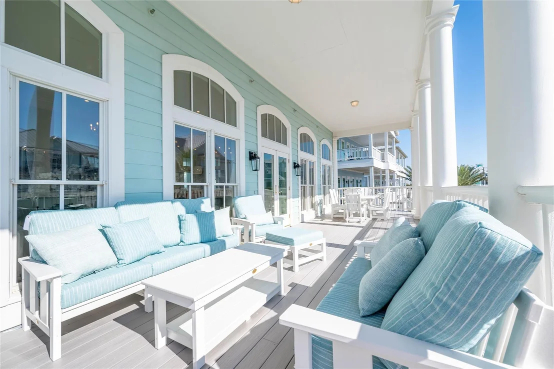 Photo of 11610 Beachside