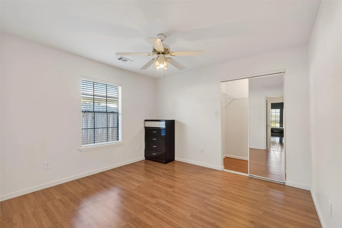 Photo of 9927 Glenkirk Drive