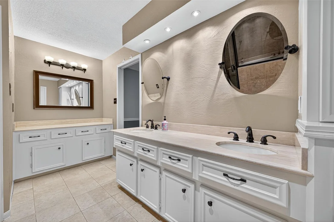 Photo of 18307 Harrow Hill Drive