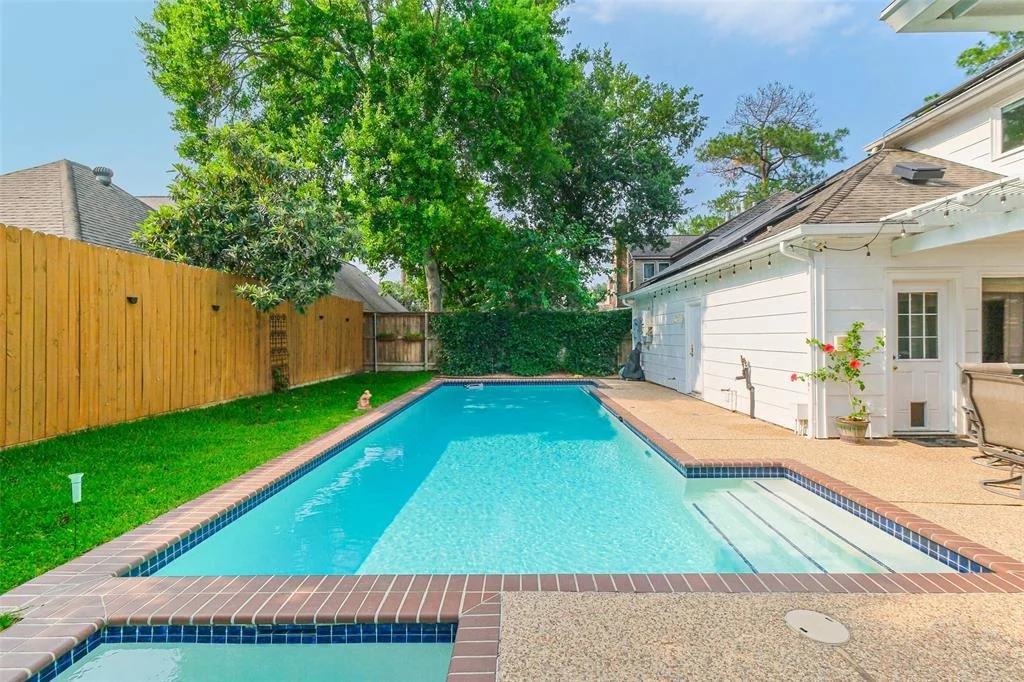 Photo of 602 Rock Cove