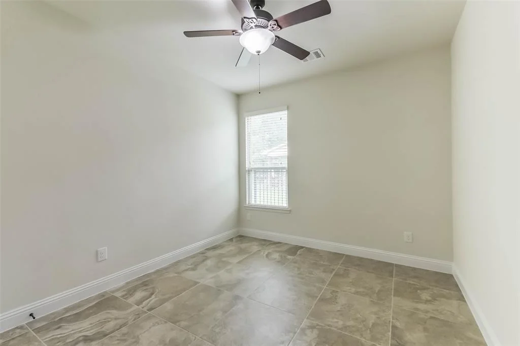 Photo of 15 Waterfall Way