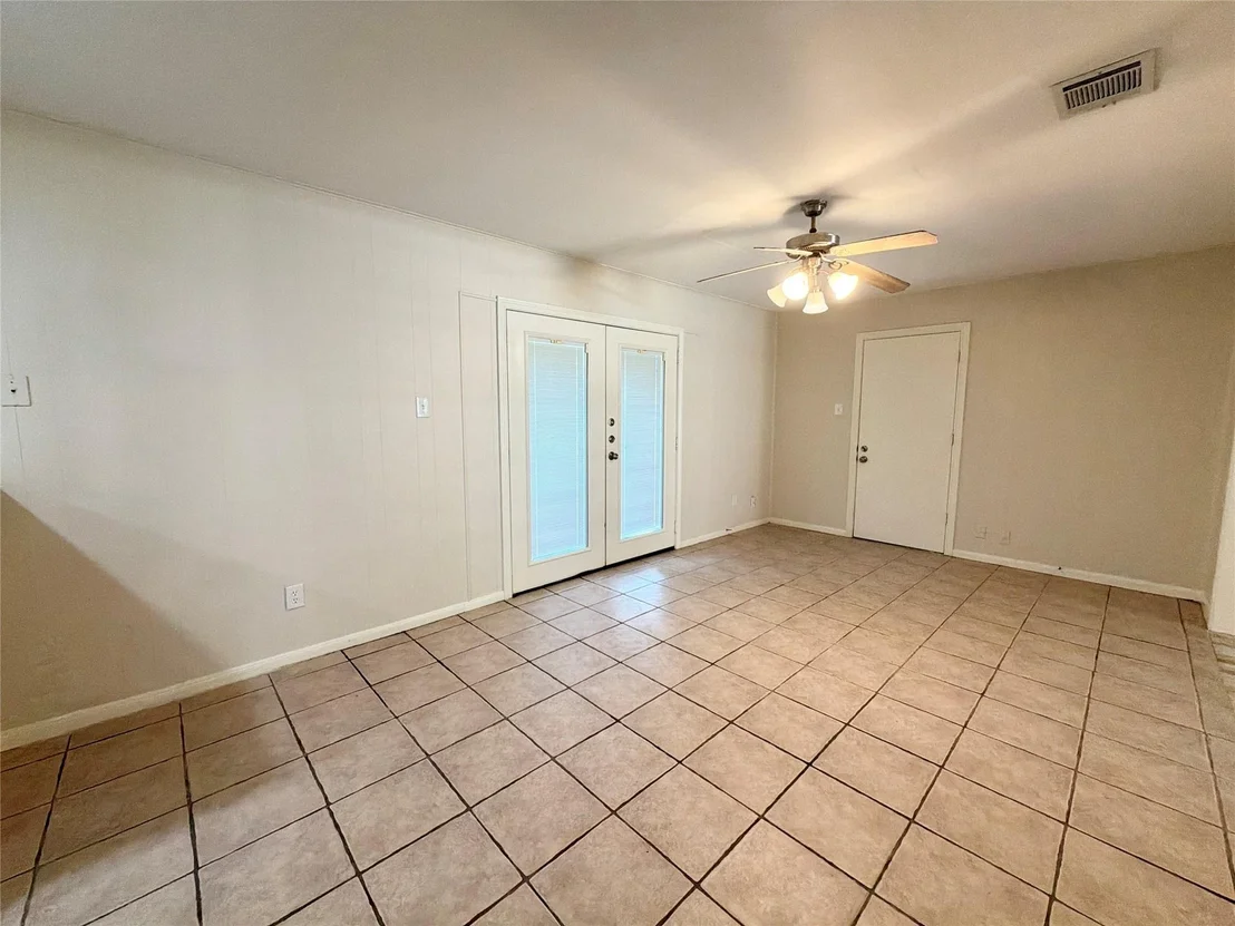 Photo of 3427 Dovie Drive