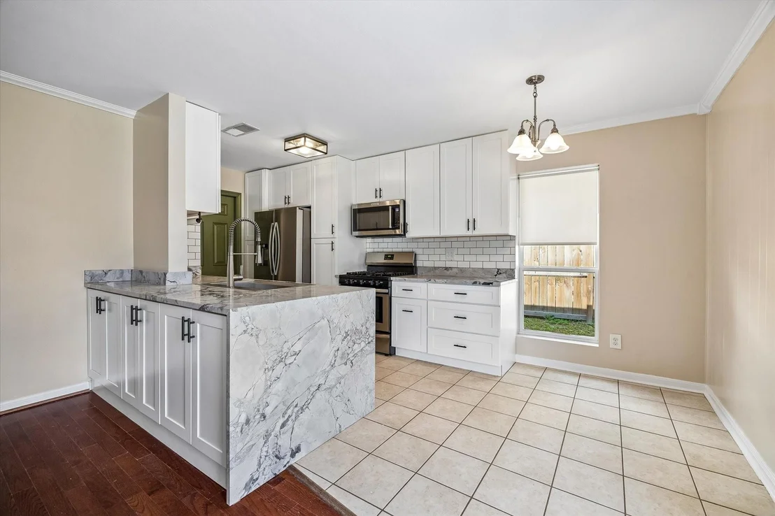 Photo of 6026 Golden Forest Drive