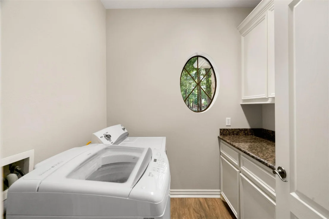 Photo of 910 Commons Vista Drive