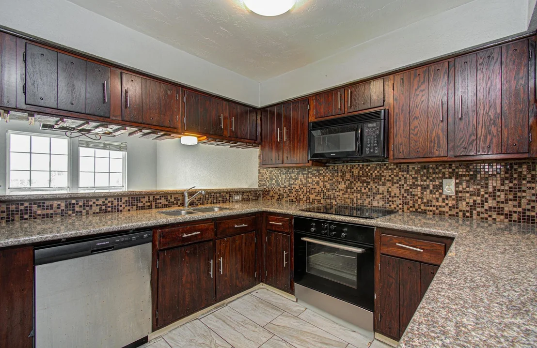 Photo of Unit C at 5710 Easthampton Drive