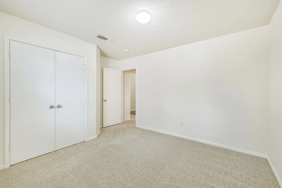 Photo of 2415 Fox River Lane