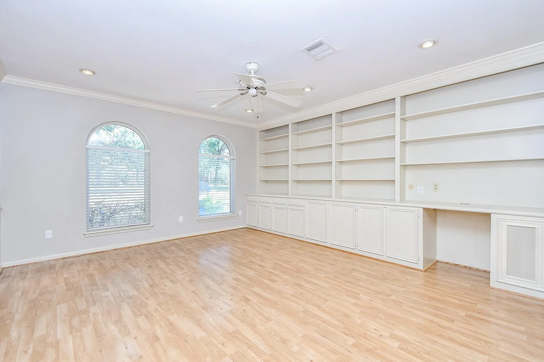Photo of 17414 Rustic Canyon Trail