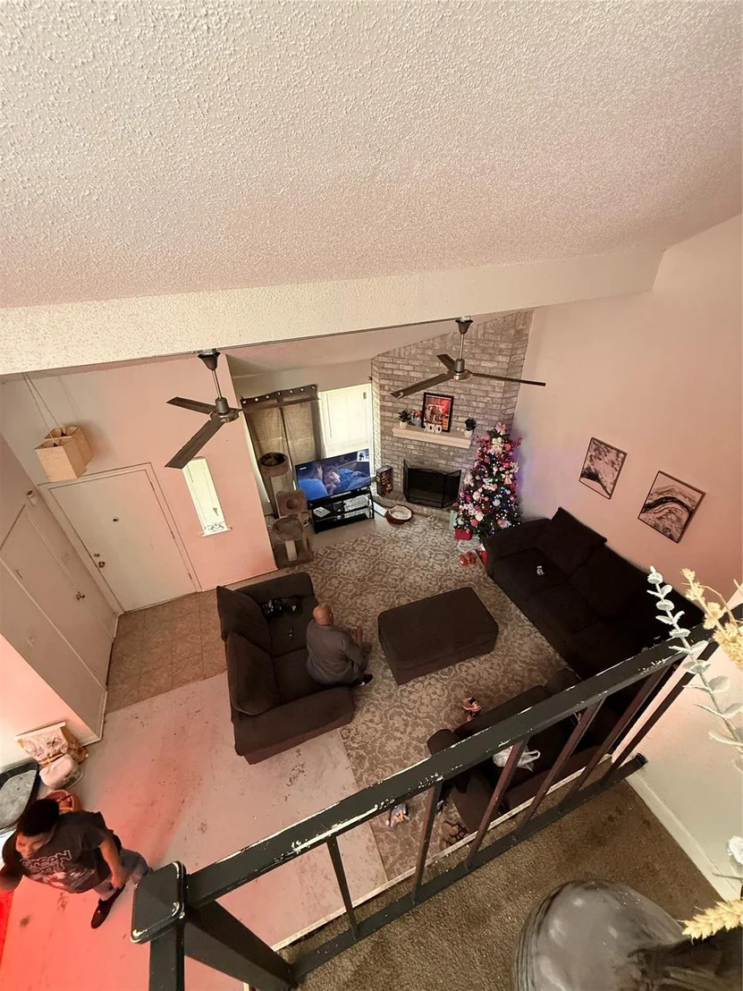Photo of Unit D at 5747 Easthampton