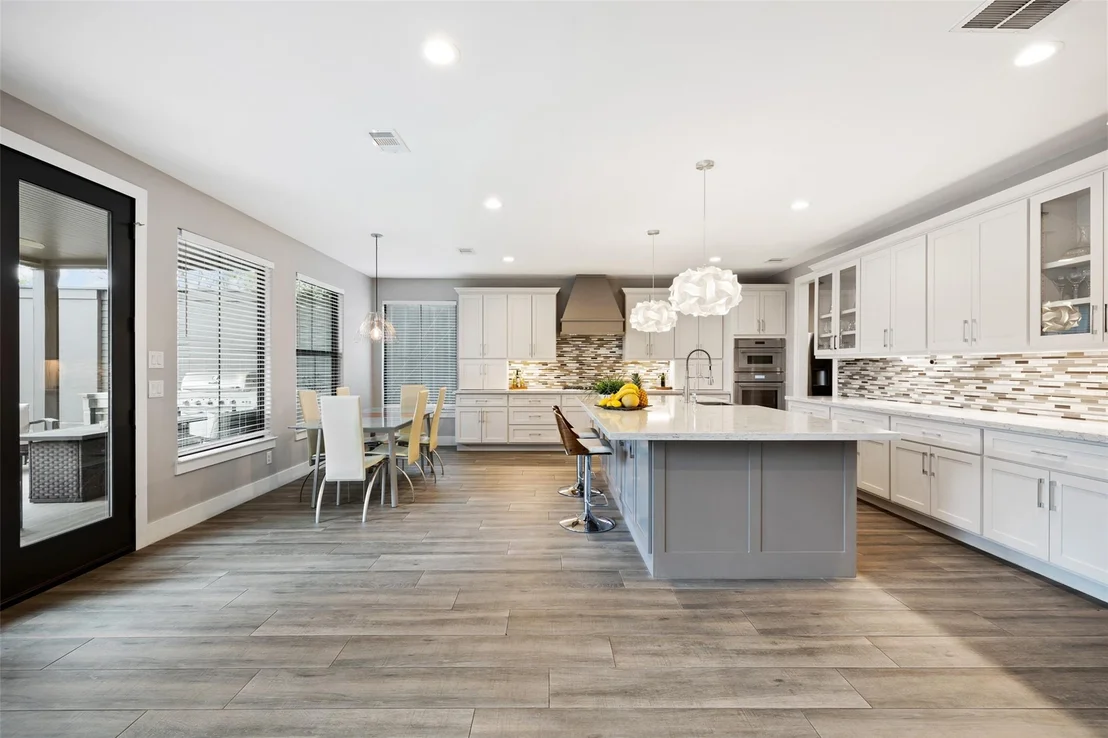 Photo of 2928 Suffolk Drive