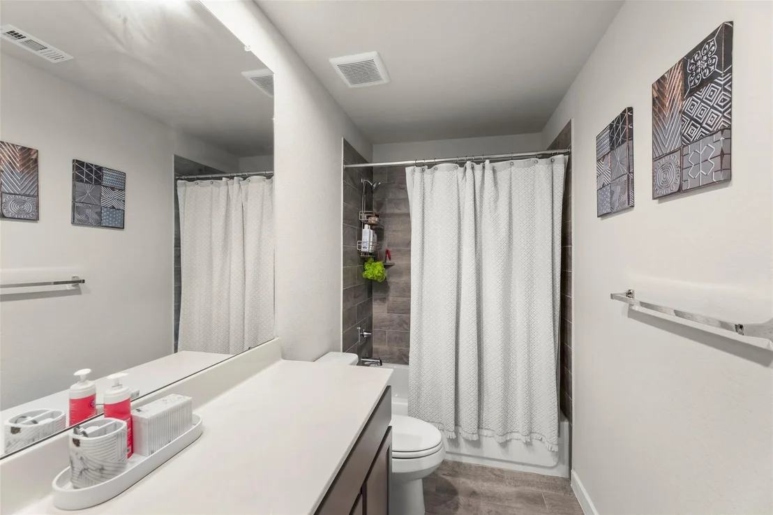Photo of 2927 Neem Tree Lane