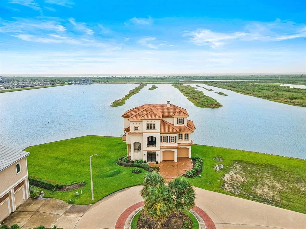 Photo of 21 Loggerhead