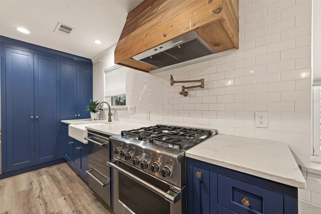 Photo of 10606 Riverview Drive