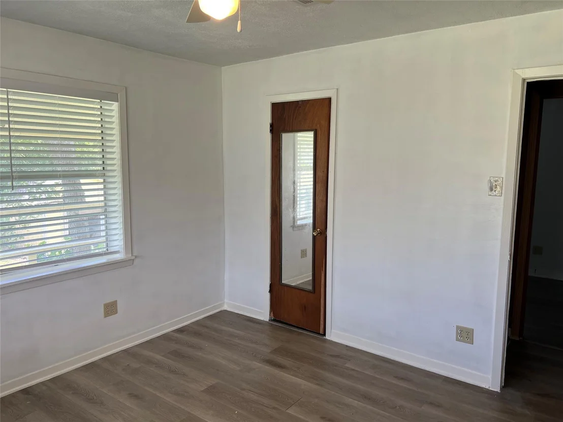 Photo of 215 13th Street