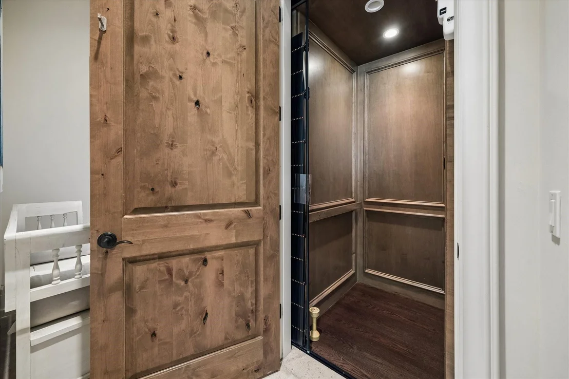 Photo of 107 Willowend Drive