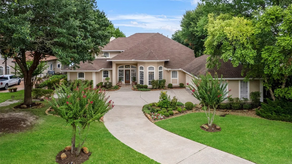 Photo of 143 Waterfront Drive
