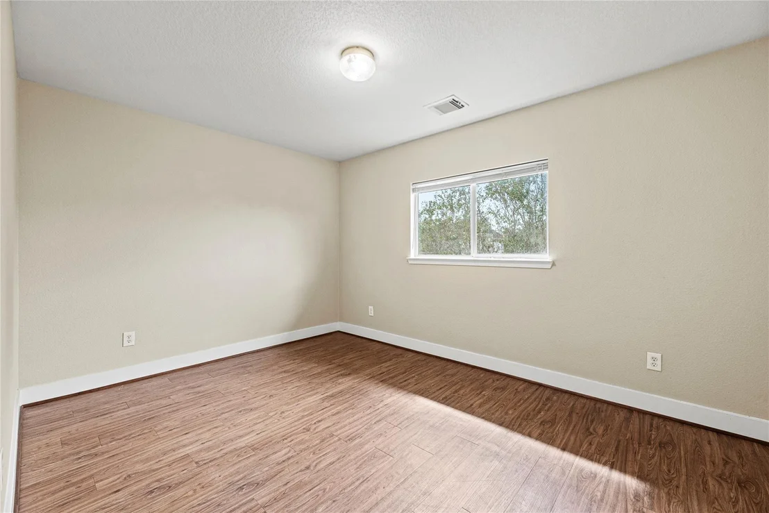 Photo of 5715 Silver Oak Drive