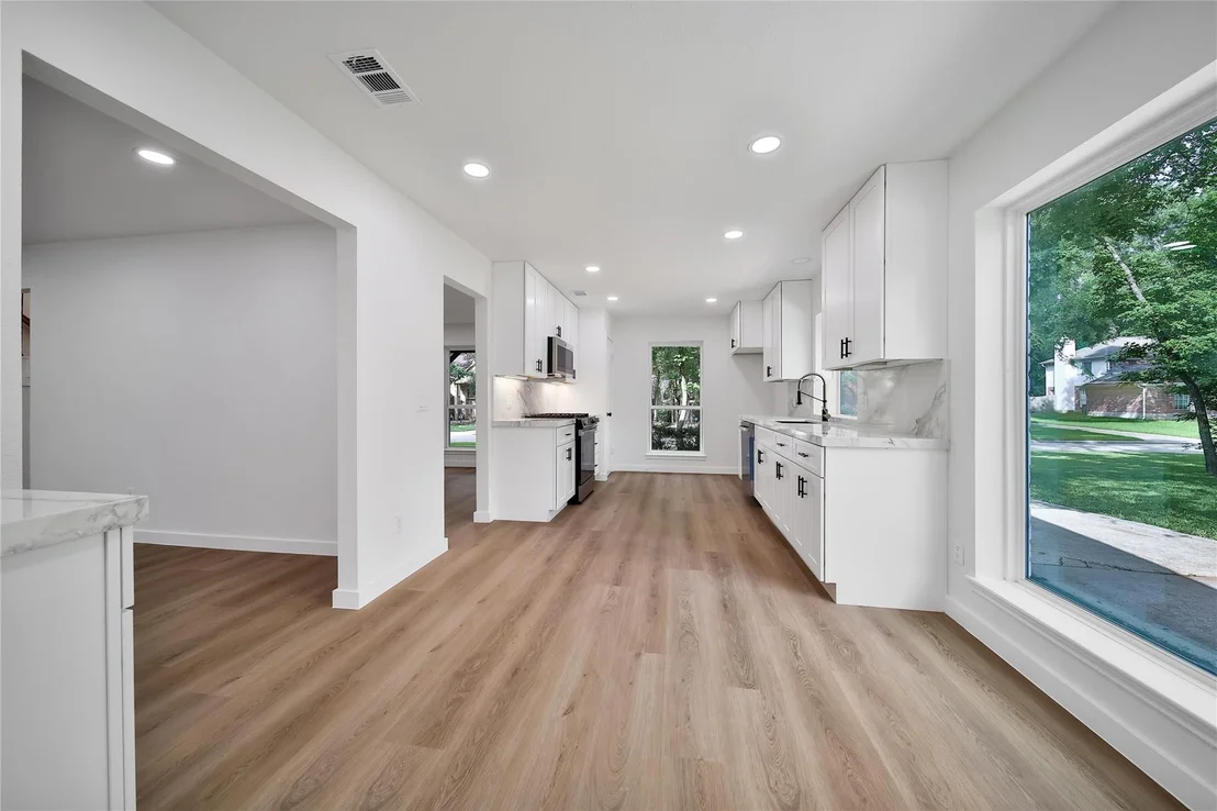 Photo of 70 Breezy Point Place