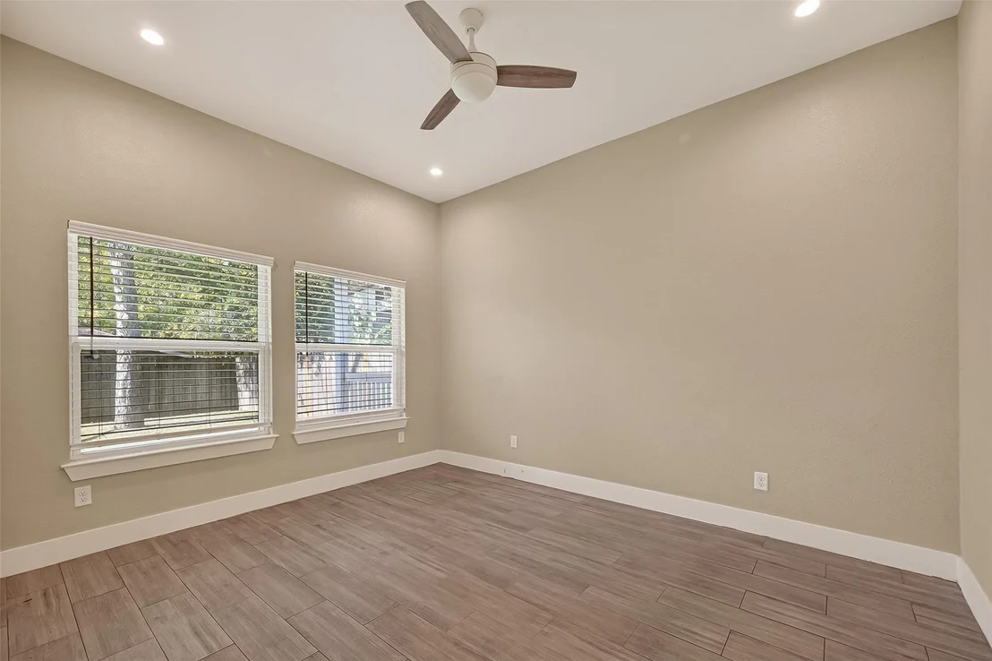 Photo of 920 Kellogg Street