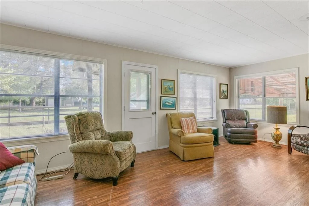 Photo of 219 Watie Road