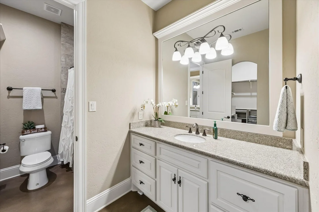 Photo of 28203 Meadow Forest