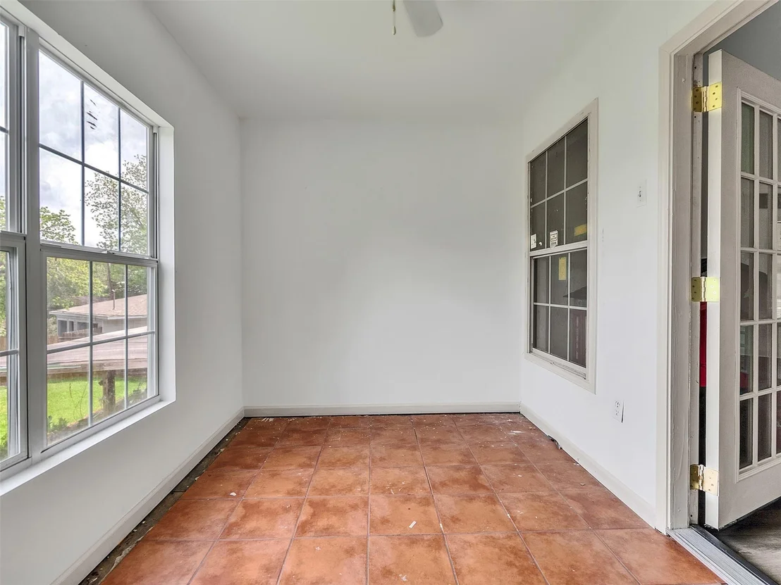 Photo of 7923 Glenview Drive