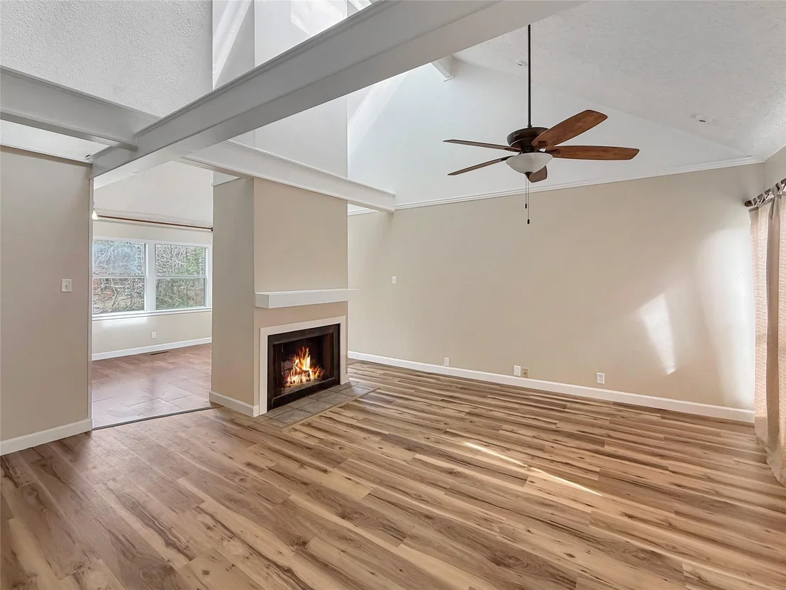 Photo of 447 Pinehurst Drive