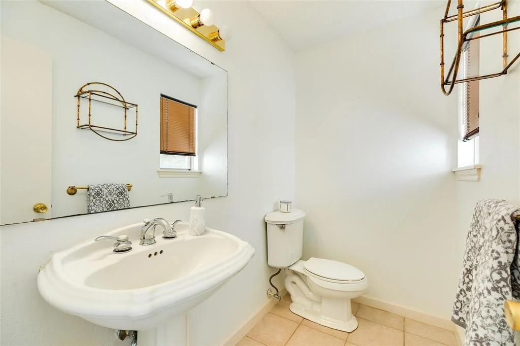 Photo of 8 Lakeview Drive