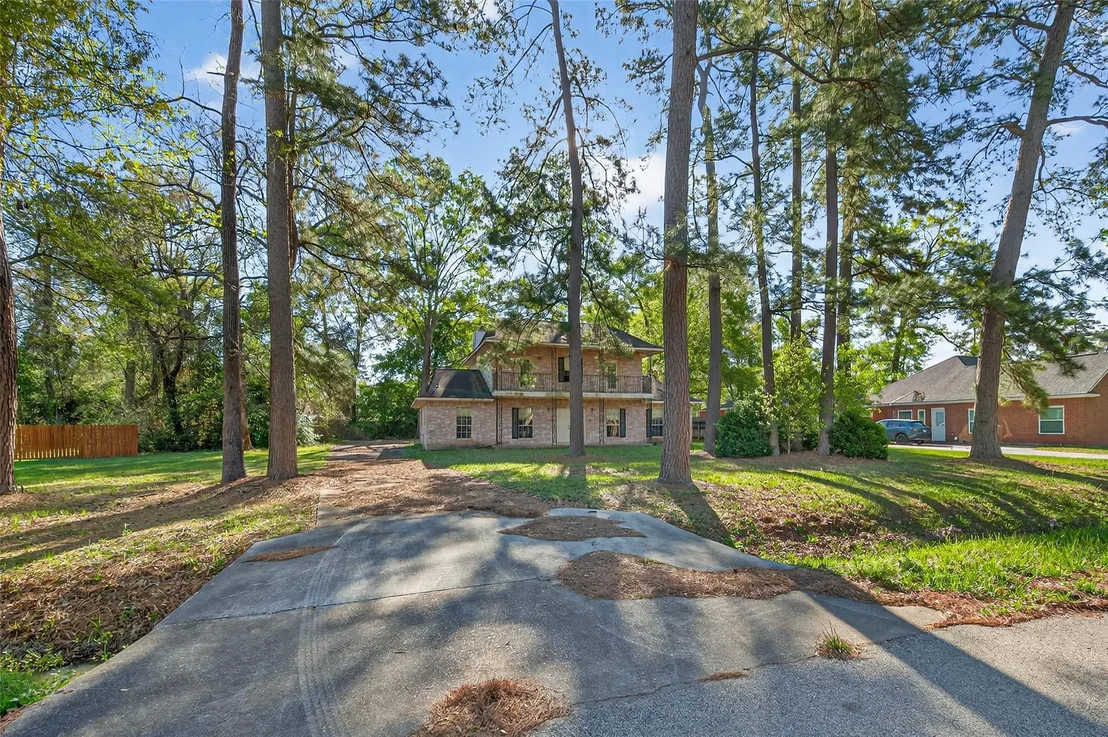 Photo of 410 Caesars Circle
